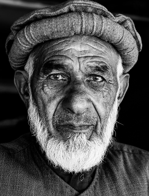 18622493935_a0f24aa9a8_z